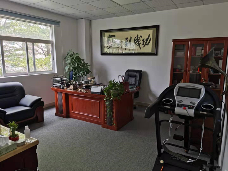 豪华装修！坪山坑梓中心区楼上600平红本厂房招租！