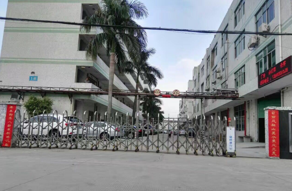 深圳坪山电镀厂房原房东整层1600平方招租，带污水处理，带环评