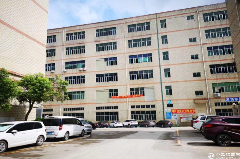 深圳坑梓金沙楼上800平米精装修红本厂房招租，可办环评